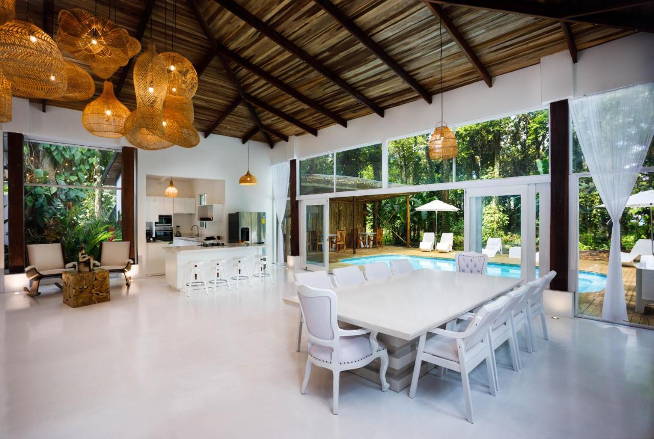 Gigi Brown Villa Frida Beachfront Puerto Viejo de Talamanca エクステリア 写真